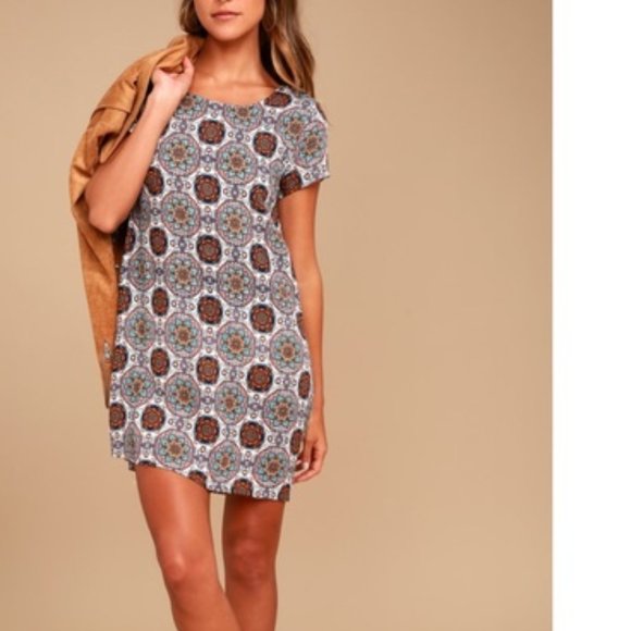 Lulus Dresses & Skirts - Lulus Perfect Getaway Shift Dress